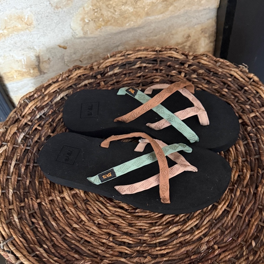 Teva Black Sandals with Tan and Green Straps women’s sz 8